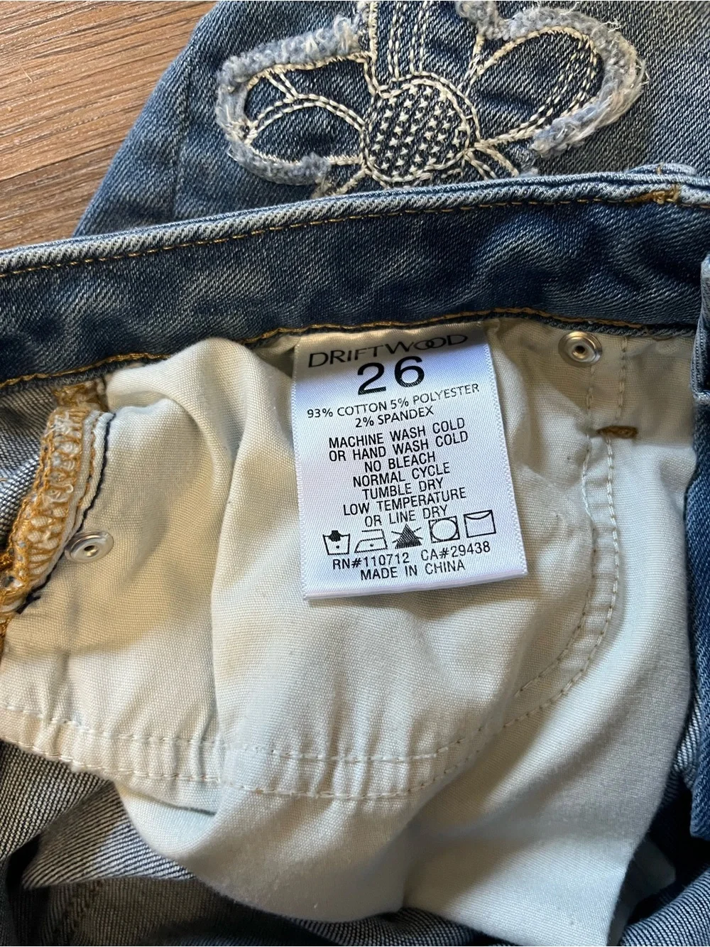 DRIFTWOOD Floral Embroidered Frayed-Hem Denim Shorts